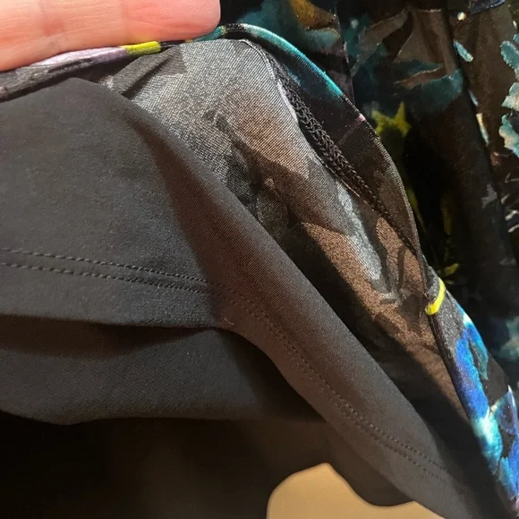 The Limited Floral Velvet Blouse Women’s Ruffle Bell Sleeves Back Tie Large - Picture 7 of 10